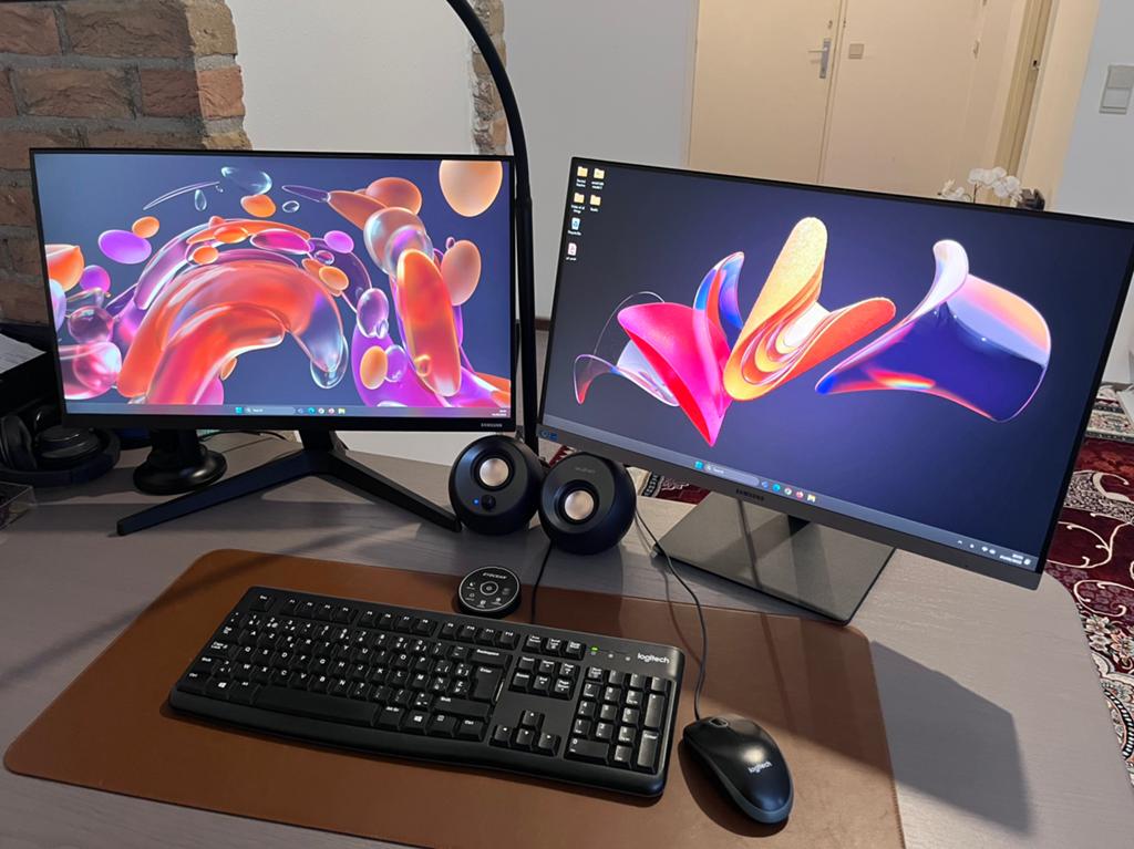 Twee Full HD IPS - 24" Samsung-monitoren, Computers en Software, Desktop Pc's, Ophalen, Zo goed als nieuw