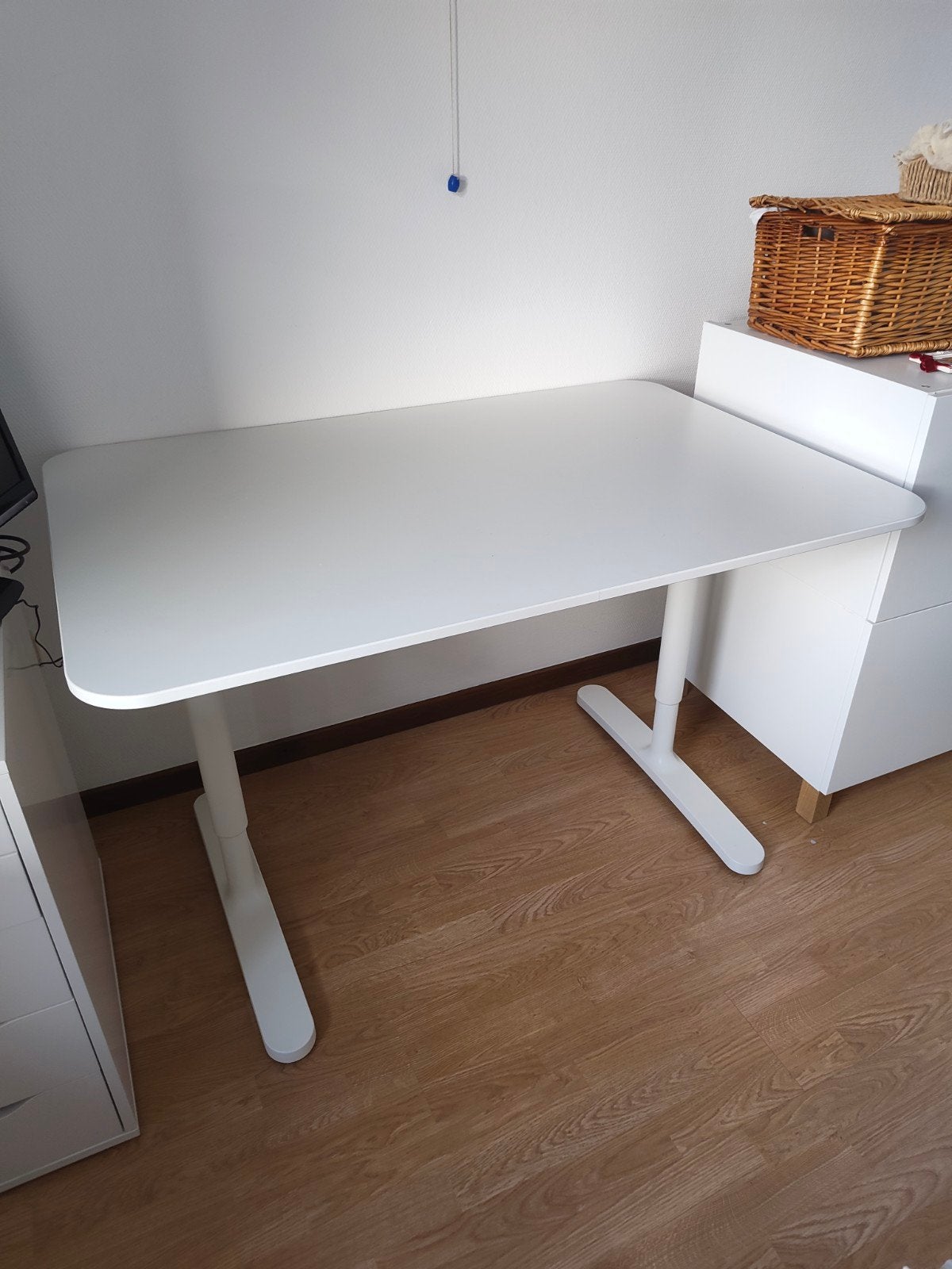 IKEA BEKANT Zit-Sta bureau wit, Huis en Inrichting, Ophalen, IKEA, Wit, Zit-sta bureau