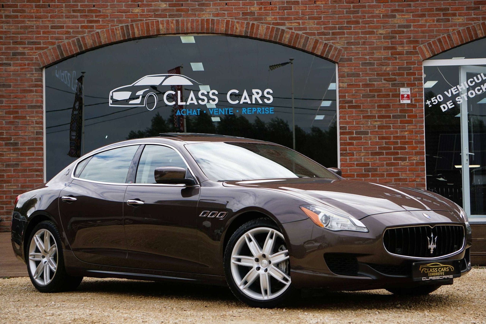 Maserati Quattroporte 3.0 D S AUTO LIMITED EDITION BI-XENON, Auto's, Automaat, Xenon verlichting, Gebruikt, Zwart