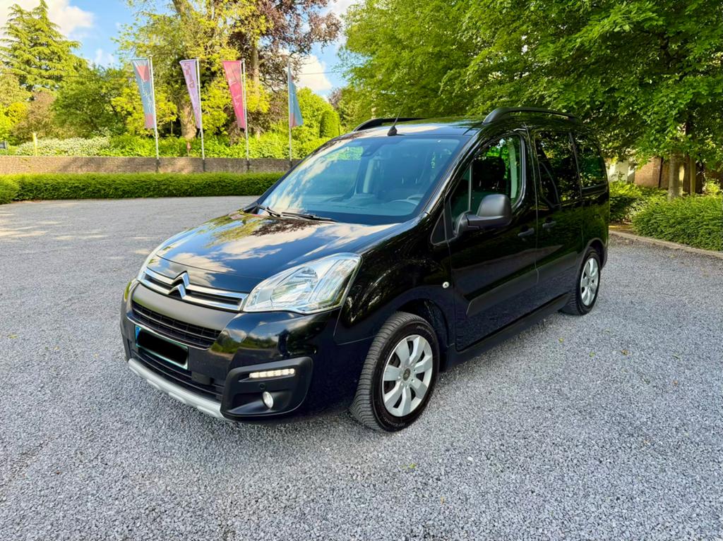 Citroën Berlingo XTR 1.2 PureTech 110ch LED Camera Navi, Achat, Entreprise, Garantie prolongée, Boîte manuelle