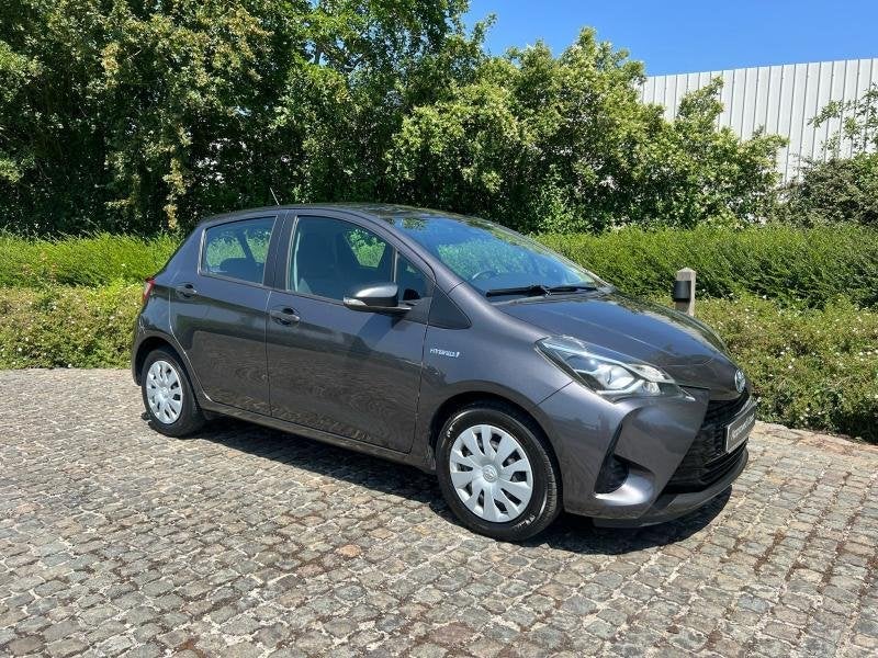 Toyota Yaris Active, Auto's, Automaat, https://public.car-pass.be/vhr/df7206f7-7d99-4b8f-869a-15e5da703da5, 72 kW, 5 deurs