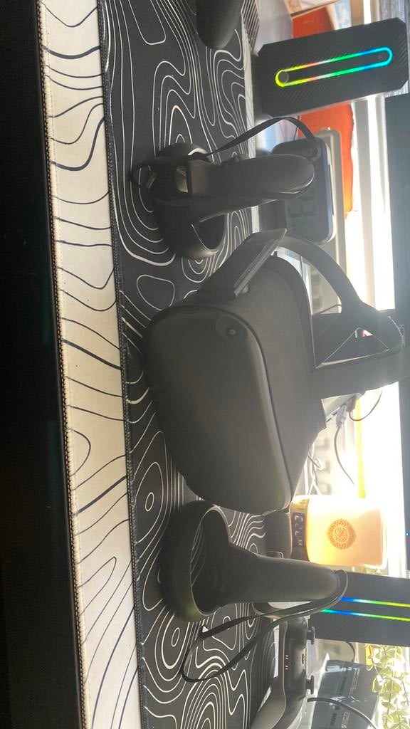 Méta-Oculus Quest 1, Consoles de jeu & Jeux vidéo, Virtual Reality, Comme neuf, Autres plateformes, Lunettes VR, Enlèvement