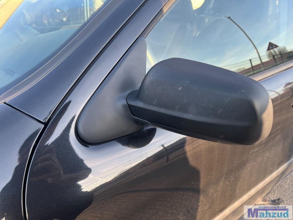 SEAT TOLEDEO 2 c t s miroir 1998-2004, Autovia A-2, Km 585 585
08760  Martorell, ES, SEAT S.A., Utilisé, Customercare@seat.es