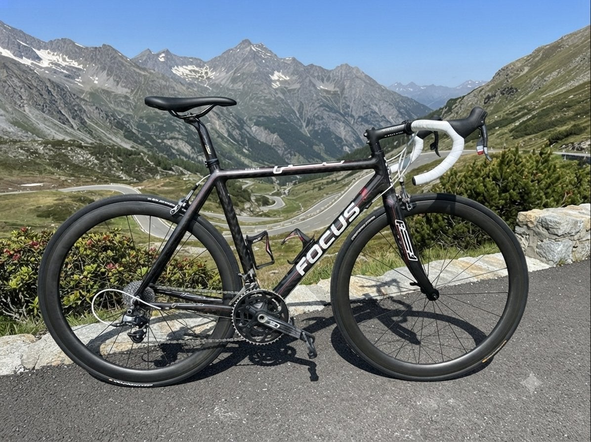 Velo de course Focus Cayo Full carbon 54 (7,4kg), Enlèvement, Comme neuf