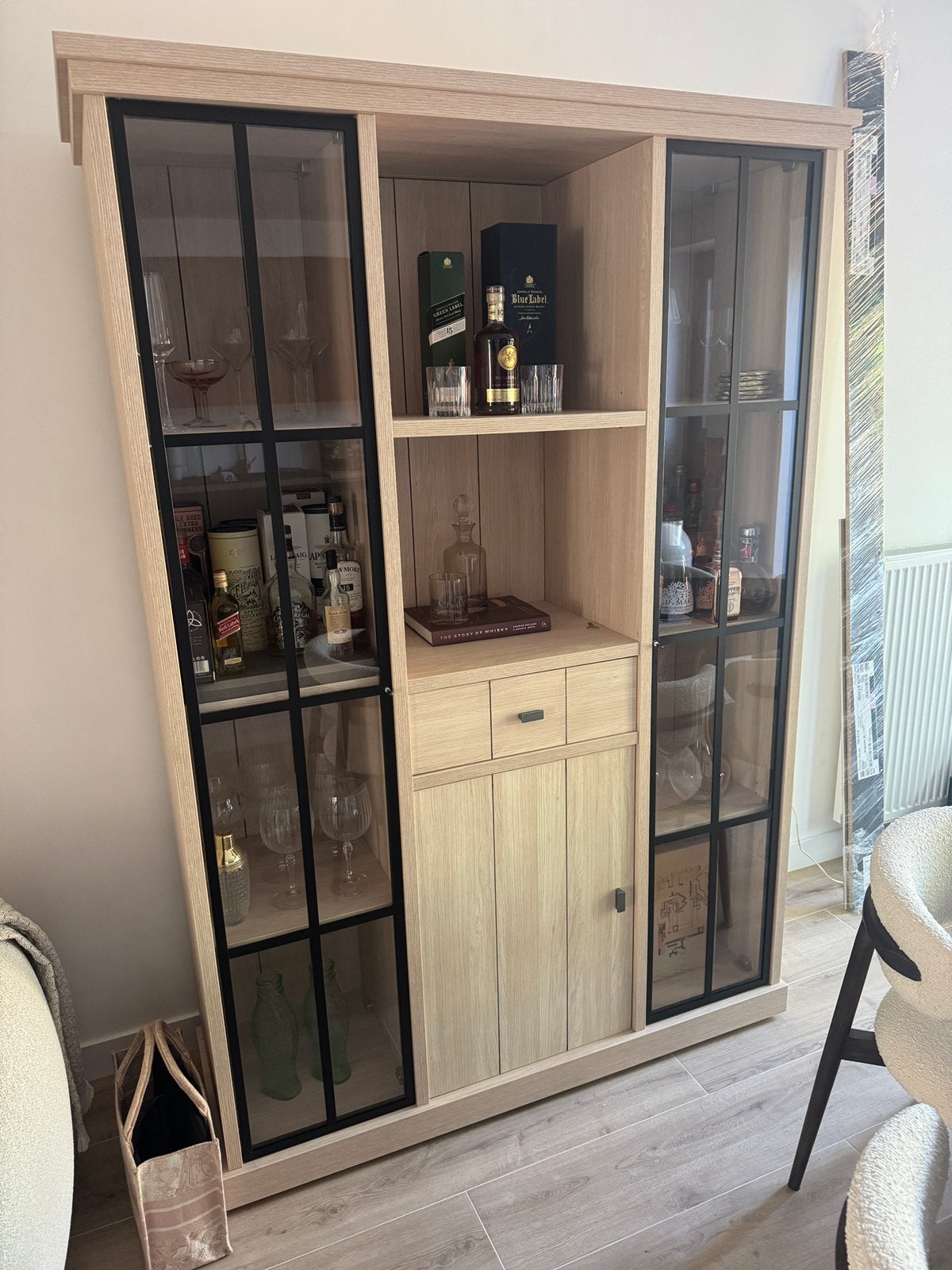 Tv kast en dressoir O&O trendy wonen, Huis en Inrichting, Ophalen, Gebruikt