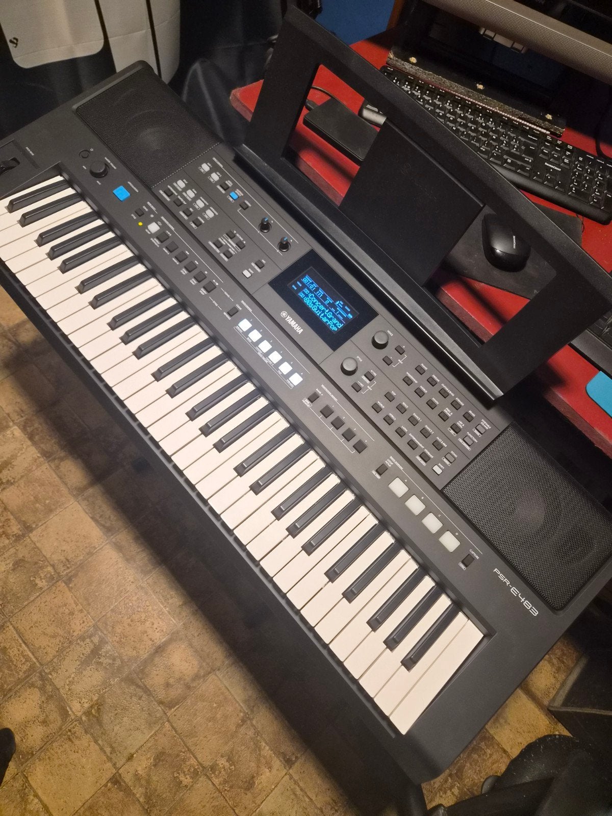 YAMAHA PSR E483 NIEUW, Musique & Instruments, Neuf, 61 touches, Yamaha, Enlèvement
