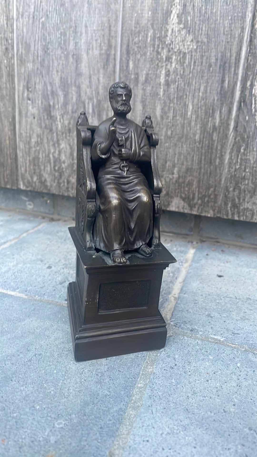 Heilige op troon brons, Enlèvement ou Envoi, Bronze