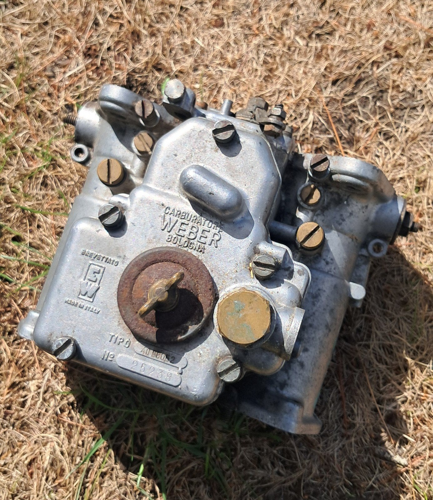 2 CARBURATEURS DOUBLE CORPS WEBER 40 DCOE, Autos : Pièces & Accessoires, Enlèvement ou Envoi