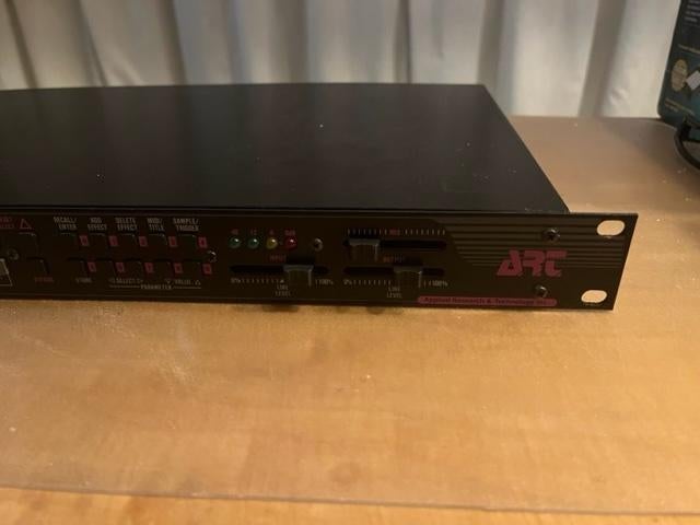 Art Multiverb, Muziek en Instrumenten, Ophalen