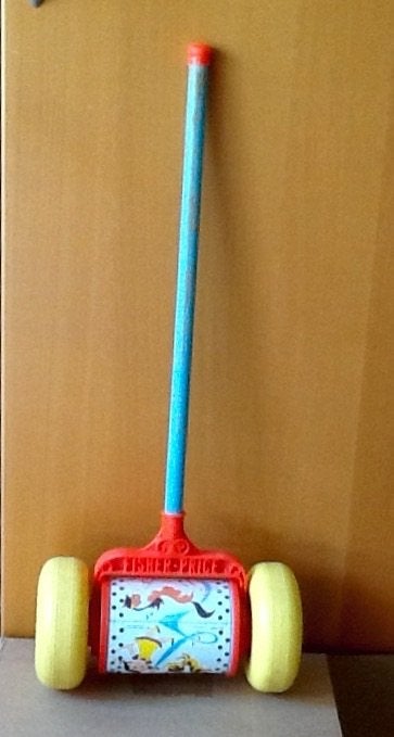 Rouleur musical Fischer-Price de 1972, Enfants & Bébés, Jouets | Fisher-Price, Enlèvement, Utilisé, Jouet à Pousser ou Tirer