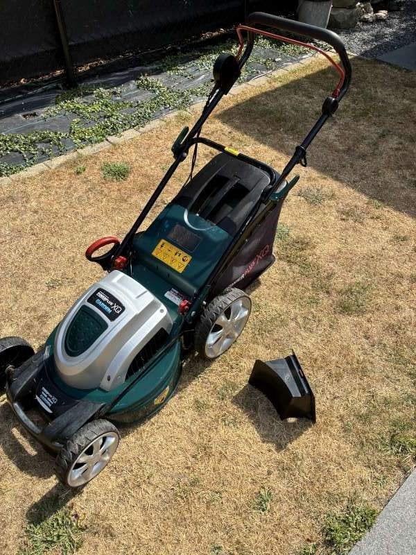 Elektrische grasmaaier 230 volt Powerplus XQ, Jardin & Terrasse, Tondeuses à gazon, Démarrage électrique, Tondeuse rotative, Comme neuf