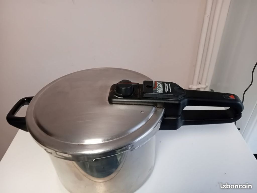Cocotte-Minute Seb Sansor, Maison & Meubles, Inox, Enlèvement ou Envoi, Utilisé, Avec couvercle