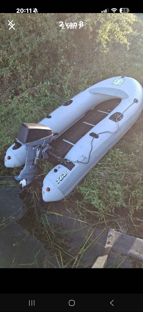 Rubberen bootje met 4pk tomos 2t, Watersport en Boten, Ophalen, Zo goed als nieuw, Motor en Techniek, Zeilboot of Motorboot
