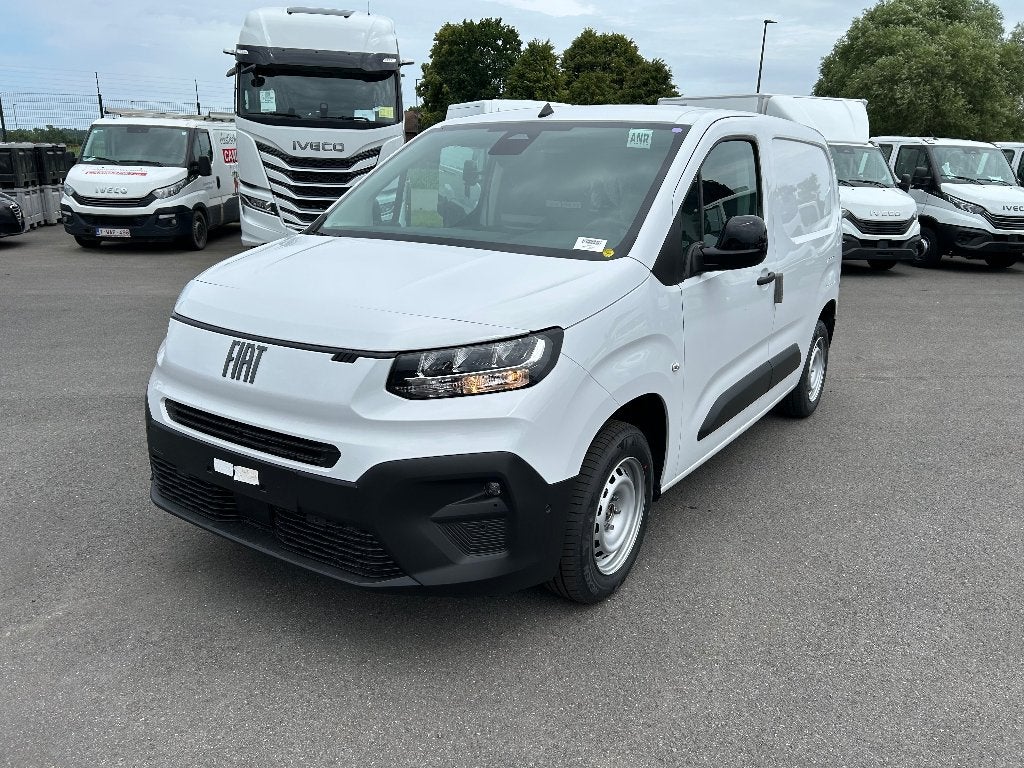 Fiat Doblo Benzine 110Pk Nieuw Direct Leverbaar uit stock !, Achat, Euro 6, Entreprise, Boîte manuelle