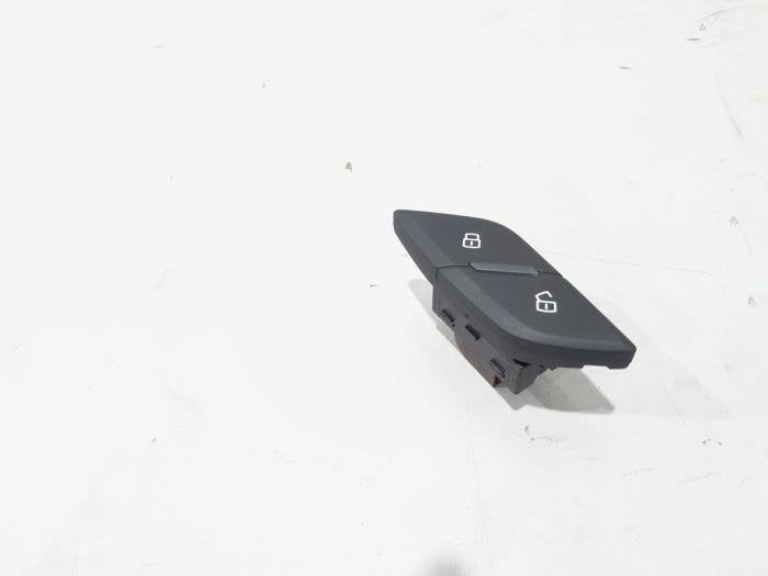 Centrale deurvergrendeling Schakelaar van een Audi Q3, Gebruikt, -, -, -