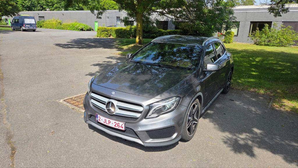 MERCEDES GLA200d AMG pak 2015 DIESELEURO 6b Automaat, Auto's, Automaat, Bedrijf, Te koop, USB