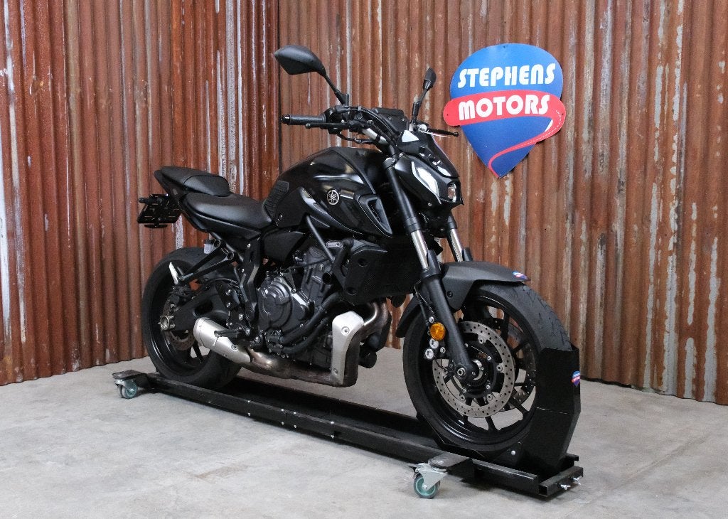 Yamaha MT 07 Tech noir 35 kW, Motos, Entreprise, Occasion, 2 cylindres, Permis Moto A2 minimum