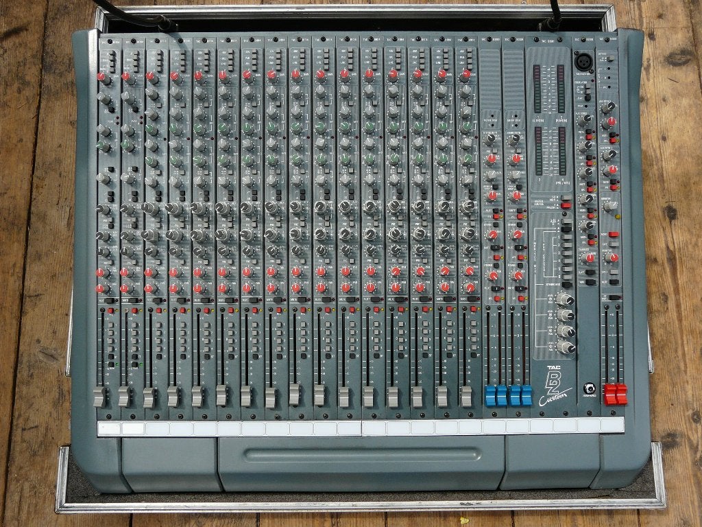 Analoog Amek Tac 16 mengtafel, Muziek en Instrumenten, Ophalen, Gebruikt, 10 tot 20 kanalen, Microfooningang