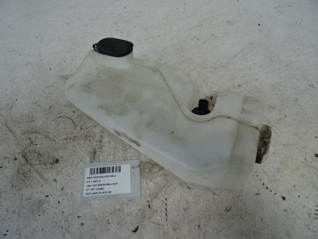 RUITENSPROEIERRESERVOIR VOOR Dacia Duster (HS), Dacia, Gebruikt, Renault Deutschland AG, Peter-Huppertz-Straße 5
51063  Köln, DE