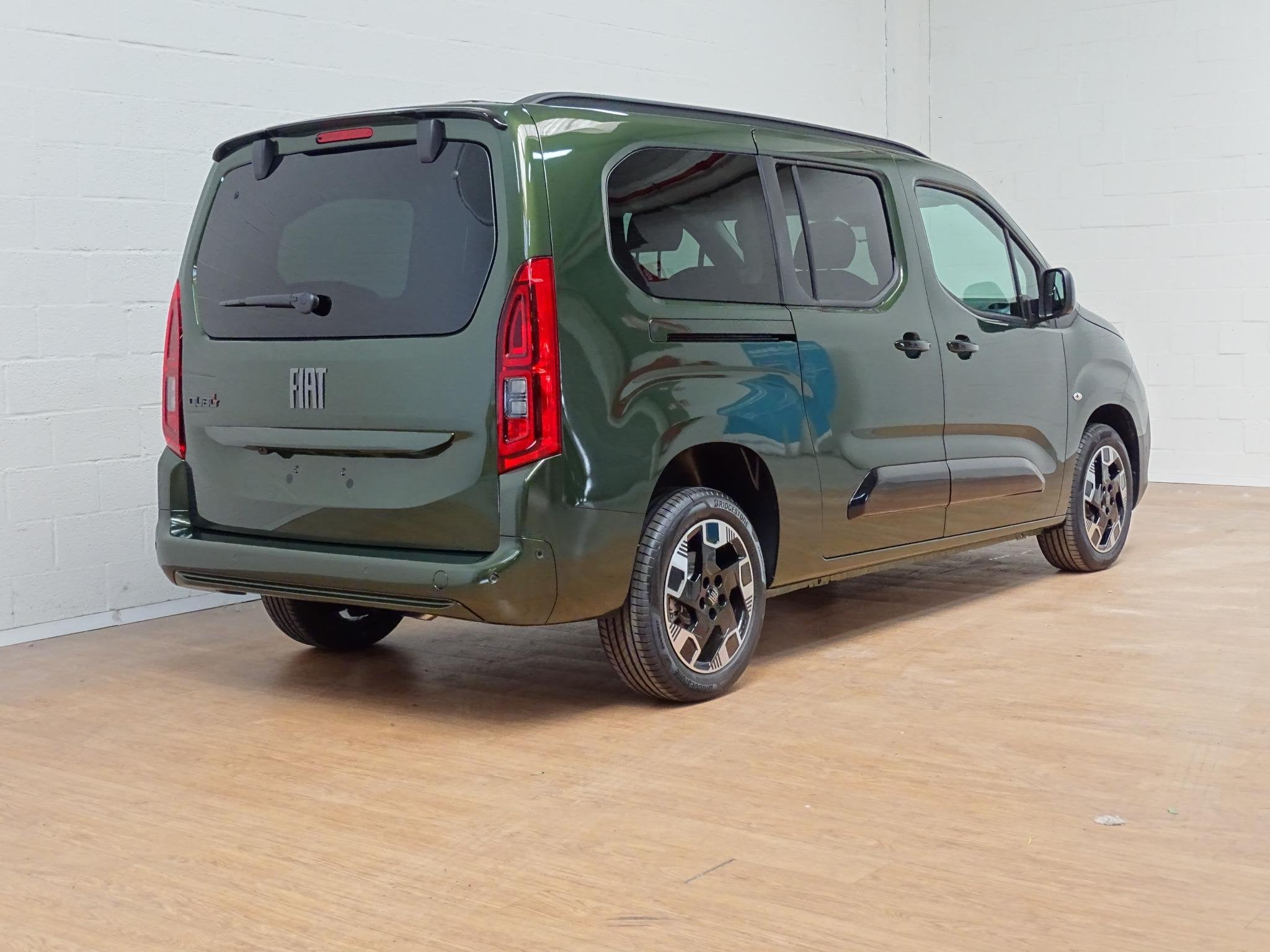 Fiat Qubo L 1.5 BlueHDI 130 S&S AT La Prima Long 7 seats gps, Zwart, 4 cilinders, 1535 kg, 7 zetels