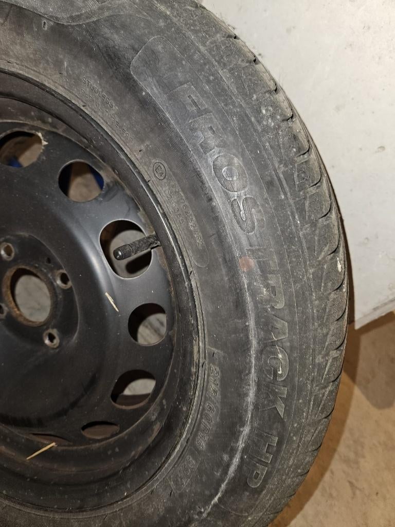 Winterbanden Minerva Frostrack HP 215/60R16 99H +stalen velg, Auto-onderdelen, Banden en Velgen, Ophalen, 16 inch, Banden en Velgen