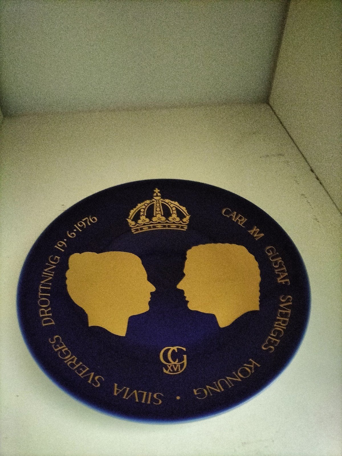 Herdenkingsbord huwelijk Carl Gustav van Zweden en Silvia, Verzenden