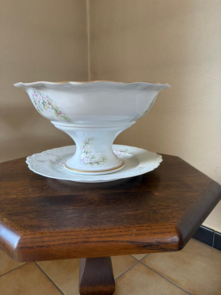 Vintage Limoges fruitschaal op voet onderschaal, Ophalen, Zo goed als nieuw