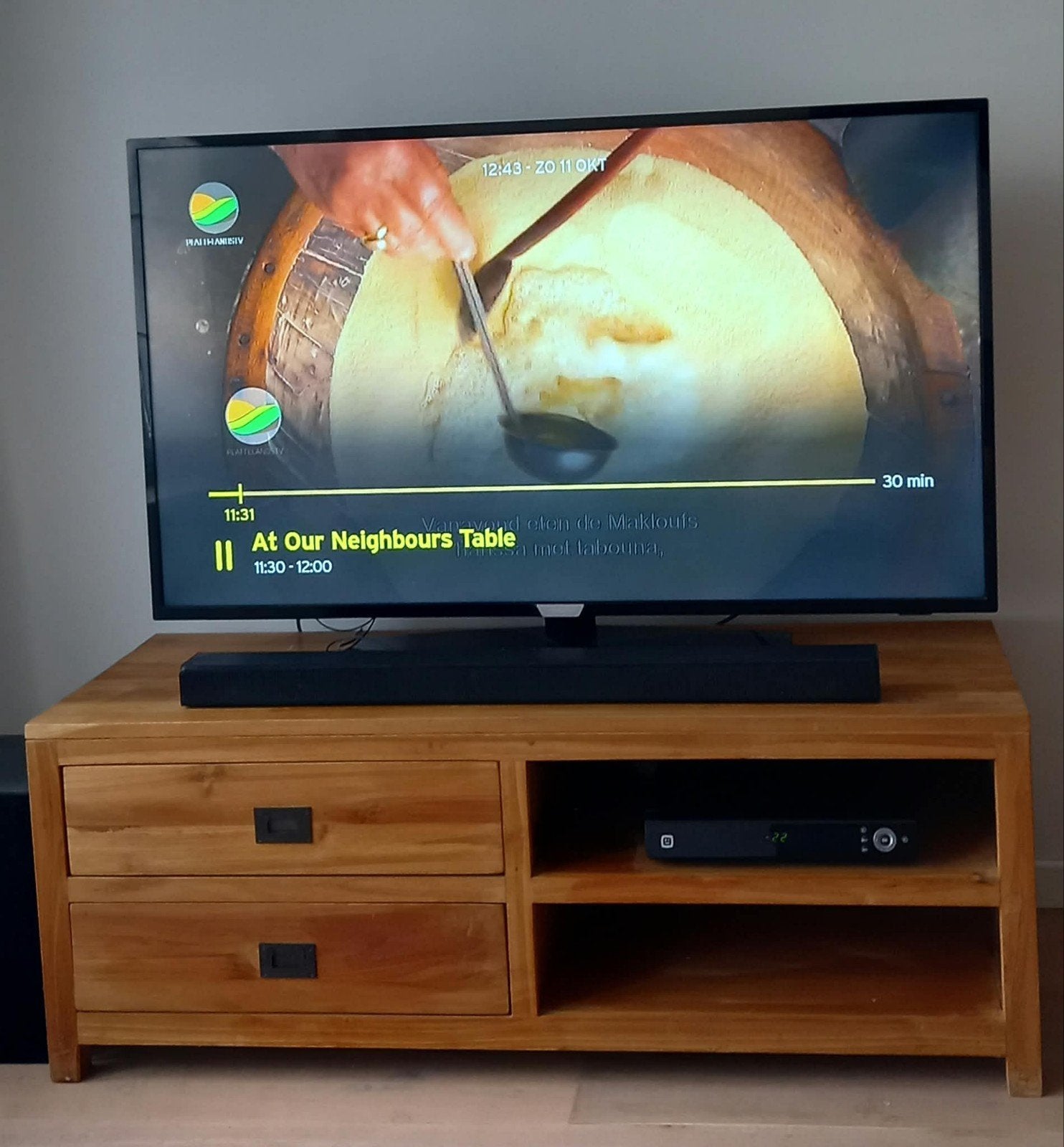 TEAK TV MEUBEL, Ophalen