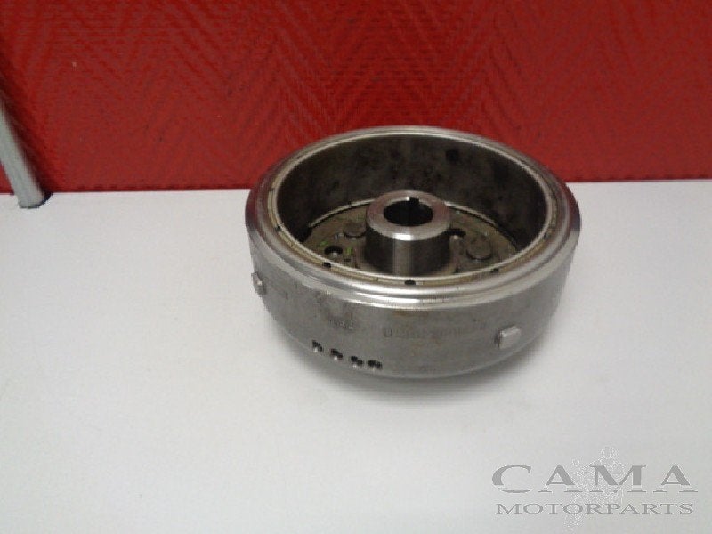 VLIEGWIEL TDM 850 1996-2001 (TDM850 4TX) (4TX-81450-00-00), Motoren, Dhr. S. di Majo, Gebruikt, Info@cama-motorparts.nl, P.J. Troelstraweg 8 8
3144 CX  MAASSLUIS, NL