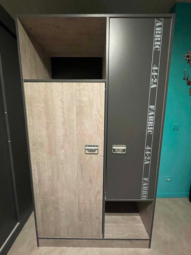 Kast, Ophalen, 100 tot 150 cm, Zo goed als nieuw, 150 tot 200 cm