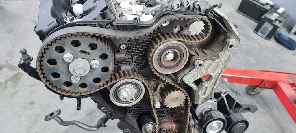Moteur CGLC Nu A5 Q5 A4 AUDI SEAT A6 EXEO, Autos : Pièces & Accessoires, Envoi, Utilisé, Daihatsu
