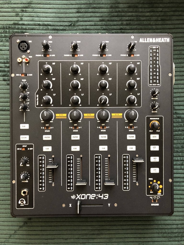 Allen & Heath Xone 43 (nog te herzien), Ophalen, Gebruikt, Minder dan 5 kanalen, Microfooningang