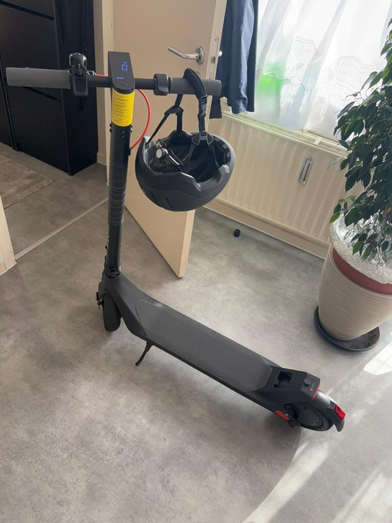 Xiaomi 4lite 2e generatie elektrische scooter, Fietsen en Brommers, Steps, Ophalen, Zo goed als nieuw