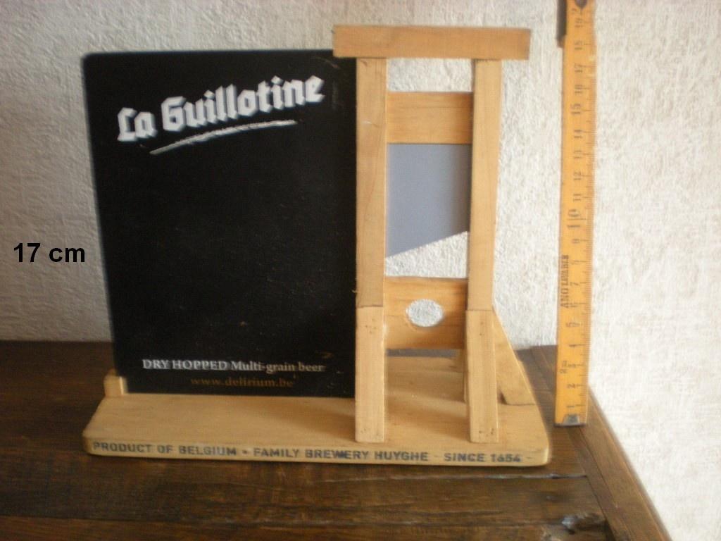 La Guillotine  Publicité de table, Enlèvement ou Envoi, Neuf, Panneau, Plaque ou Plaquette publicitaire