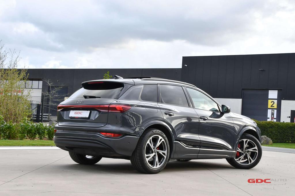 Audi Q6 e-tron Q6 e-Tron I Trekhaak I Pano I HUD I 360 cam, Autos, Audi, Argent ou Gris, Entreprise, Noir, 5 places