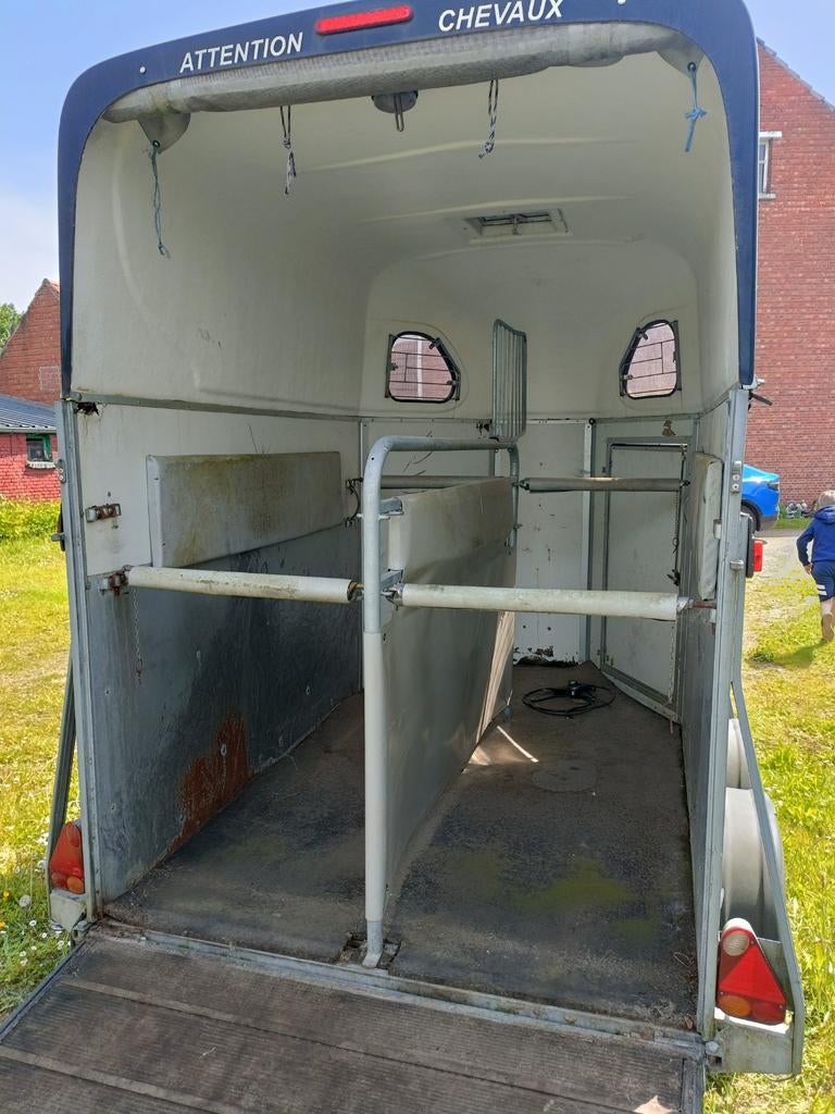 Remorque pour chevaux - 2 chevaux, freinés, Animaux & Accessoires, Chevaux & Poneys | Semi-remorques & Remorques, Enlèvement