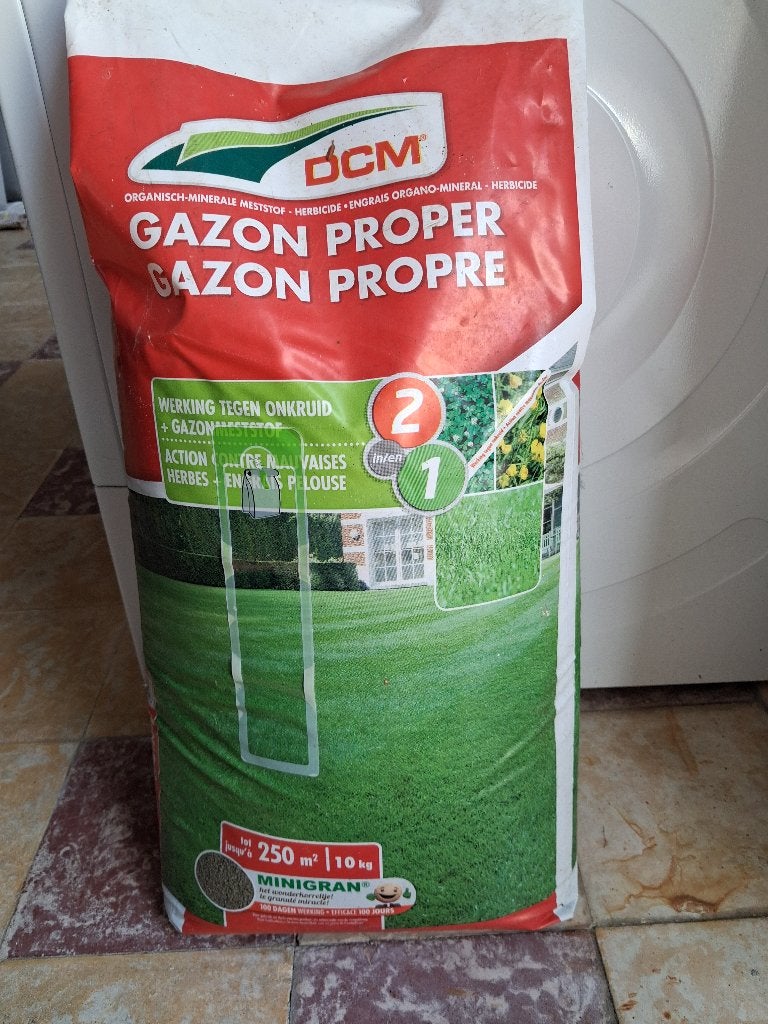 DCM gazon meststof met onkruidverdelger - 10 kg, Tuin en Terras, Aarde en Mest, Ophalen