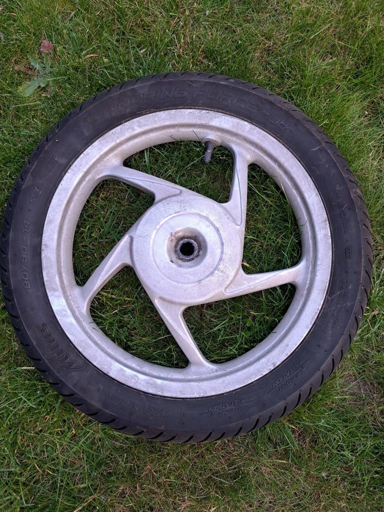 Achterwiel Honda vision NSC50R, Fietsen en Brommers, Ophalen of Verzenden, Gebruikt, Overige typen, Honda