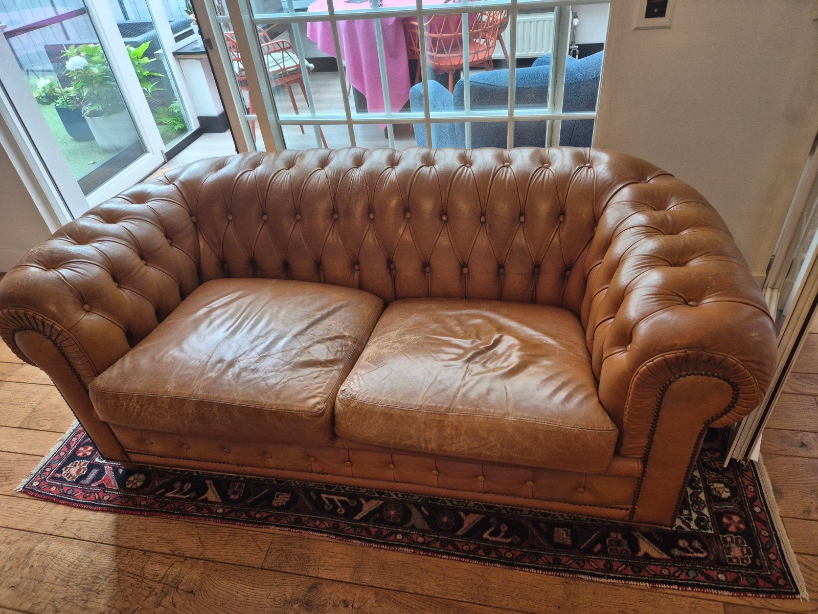 Chesterfield salon, Ophalen, Gebruikt, Tweepersoons, Rechte bank