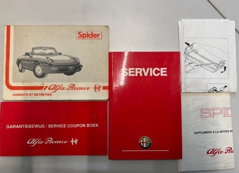 Livrets, entretien- garantie-manuel-etui, ALFa Spider 1991, Auto's, Alfa Romeo, 90 kW, Stof, Beige, 4 cilinders
