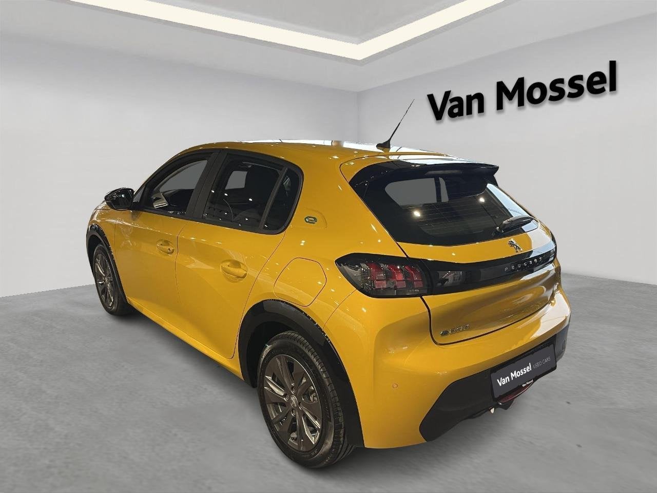 Peugeot 208 e-208 Active Pack (automatique), Autos, Peugeot, Achat, Jaune, 355 km, 136 ch