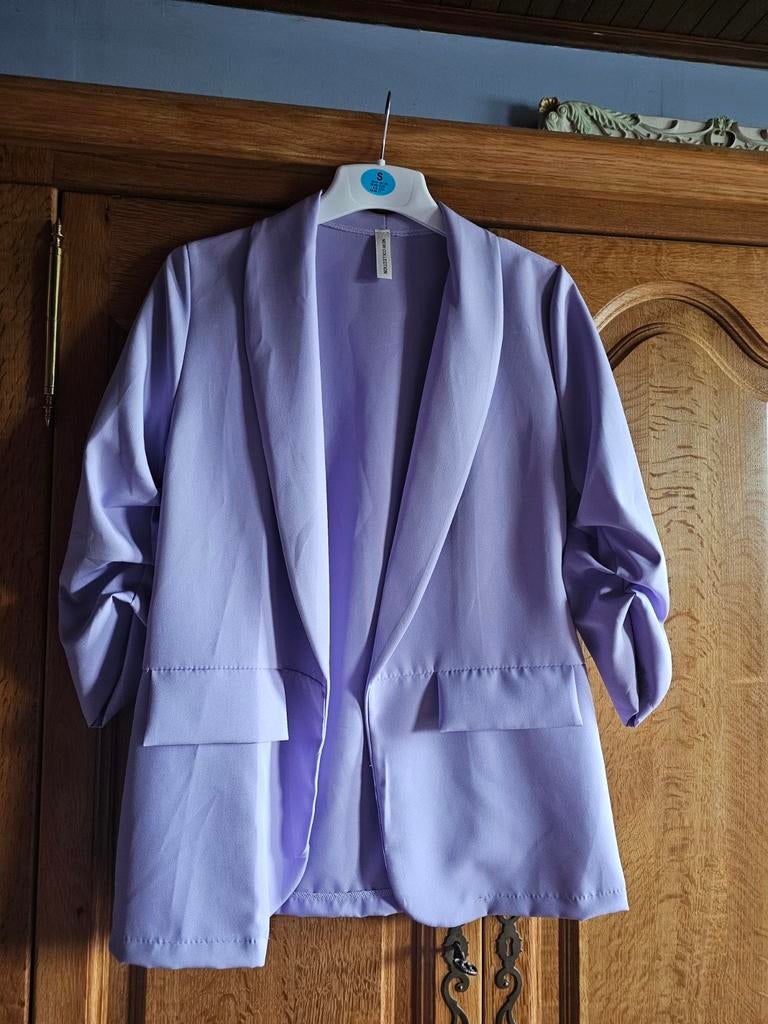 Tailleur femme veste et short taille SM 36-38, Enlèvement