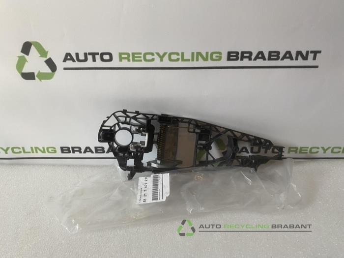 Poignée portière 4portes avant droite d'un BMW X1, Autos : Pièces & Accessoires, -, 3 mois de garantie, Utilisé, -