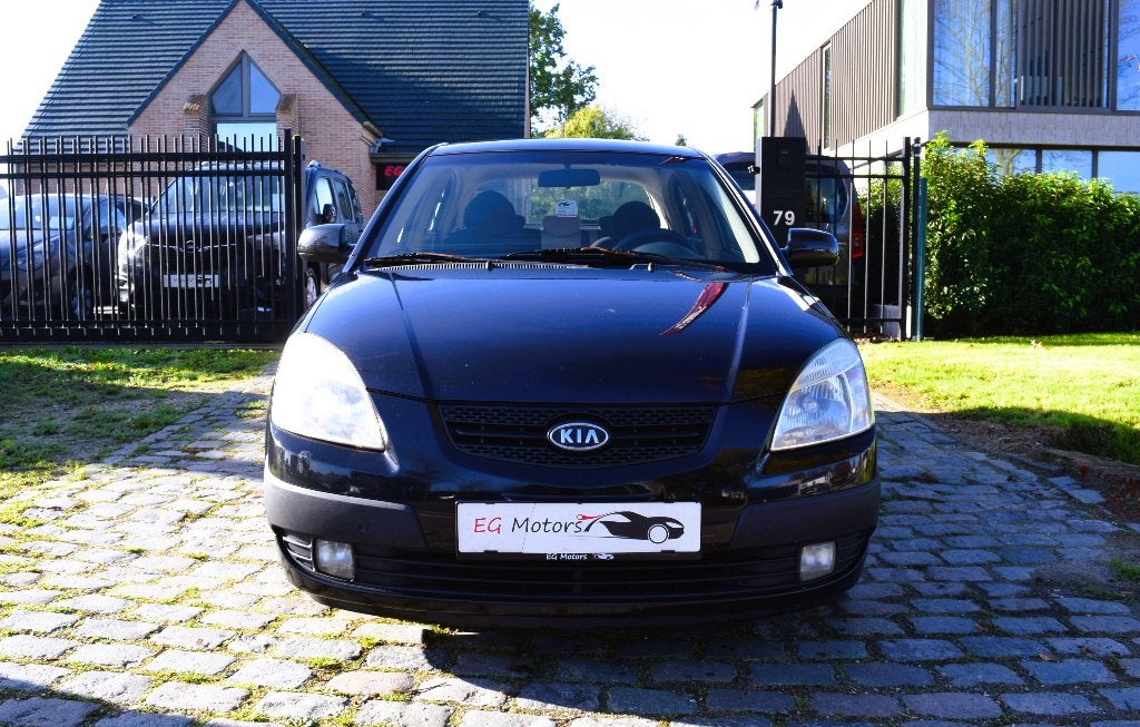 Kia Rio 1.4i/Benzine/AIRCO/HISTORY, Auto's, Voorwielaandrijving, Stof, Zwart, 4 cilinders