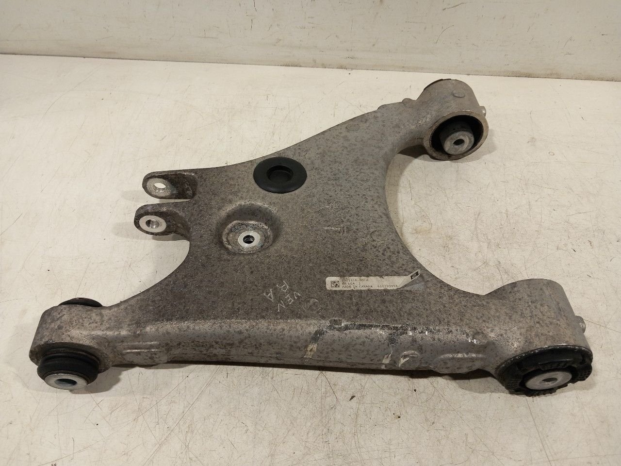 Draagarm rechts achter Tesla Model S, Onderdelen@venauto.nl, Van der Ven Autorecycling B.V., Gebruikt, Ettenseweg 76, 4706 PB Roosendaal, The Netherlands