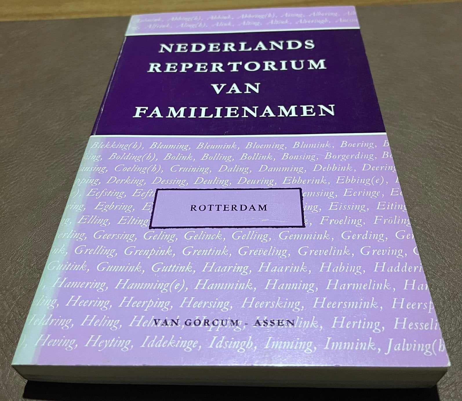 3 Boeken - Nederlands Repertorium van Familienamen, Boeken, Ophalen of Verzenden, Gelezen