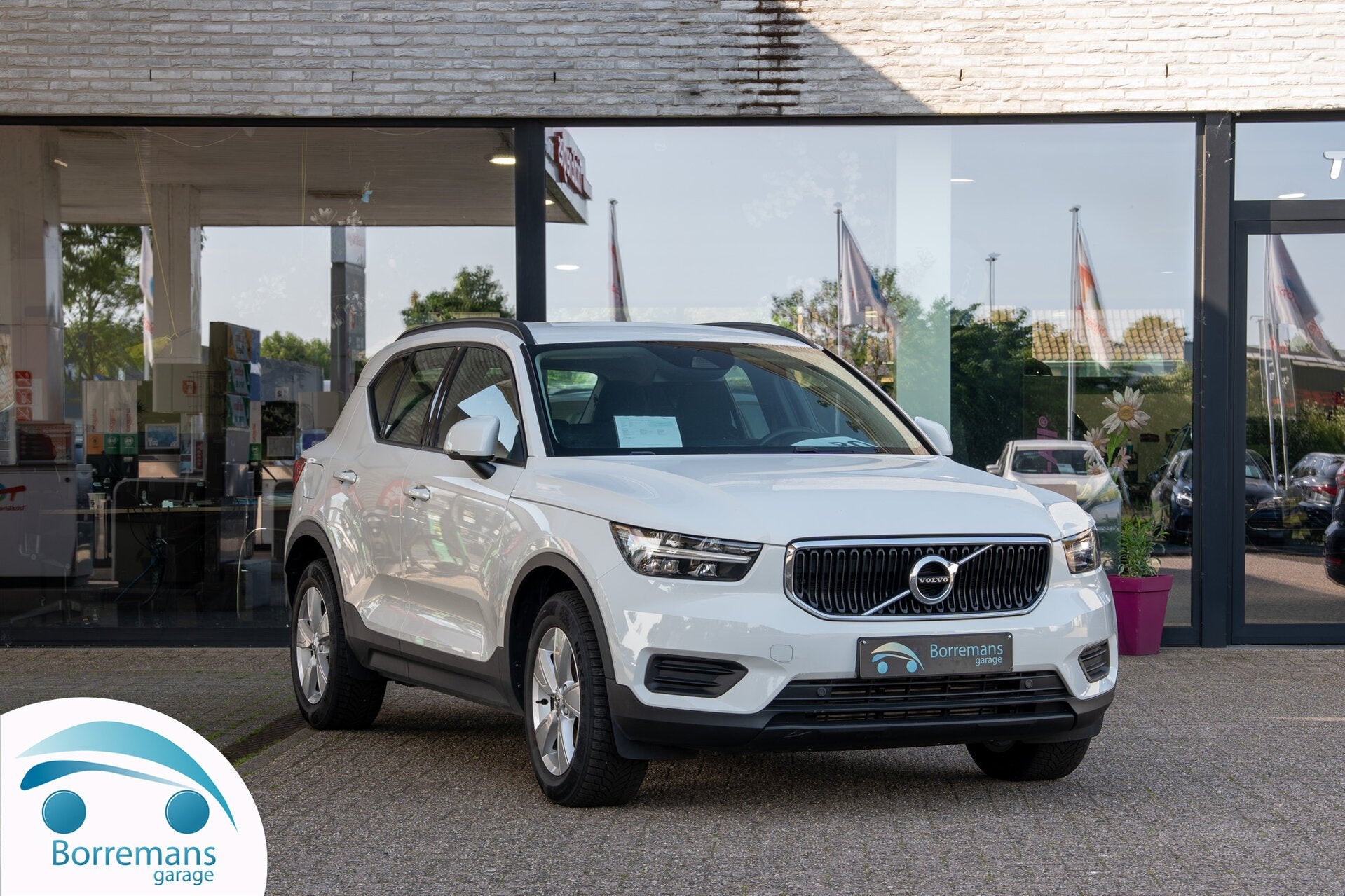 Volvo XC 40 MOMENTUM CORE NAVI/PARKEERSENSOREN/BLUETOOTH/.., Auto's, Volvo, 0 kg, 0 kg, Wit, 5 deurs