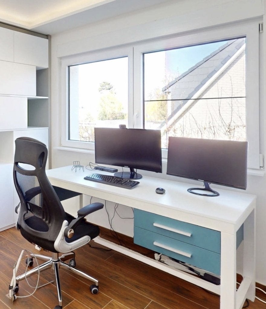 Bureau (156x71 cm) – Handgemaakt door Schrijnwerker, Comme neuf, Enlèvement, Avec tiroirs, 71 cm