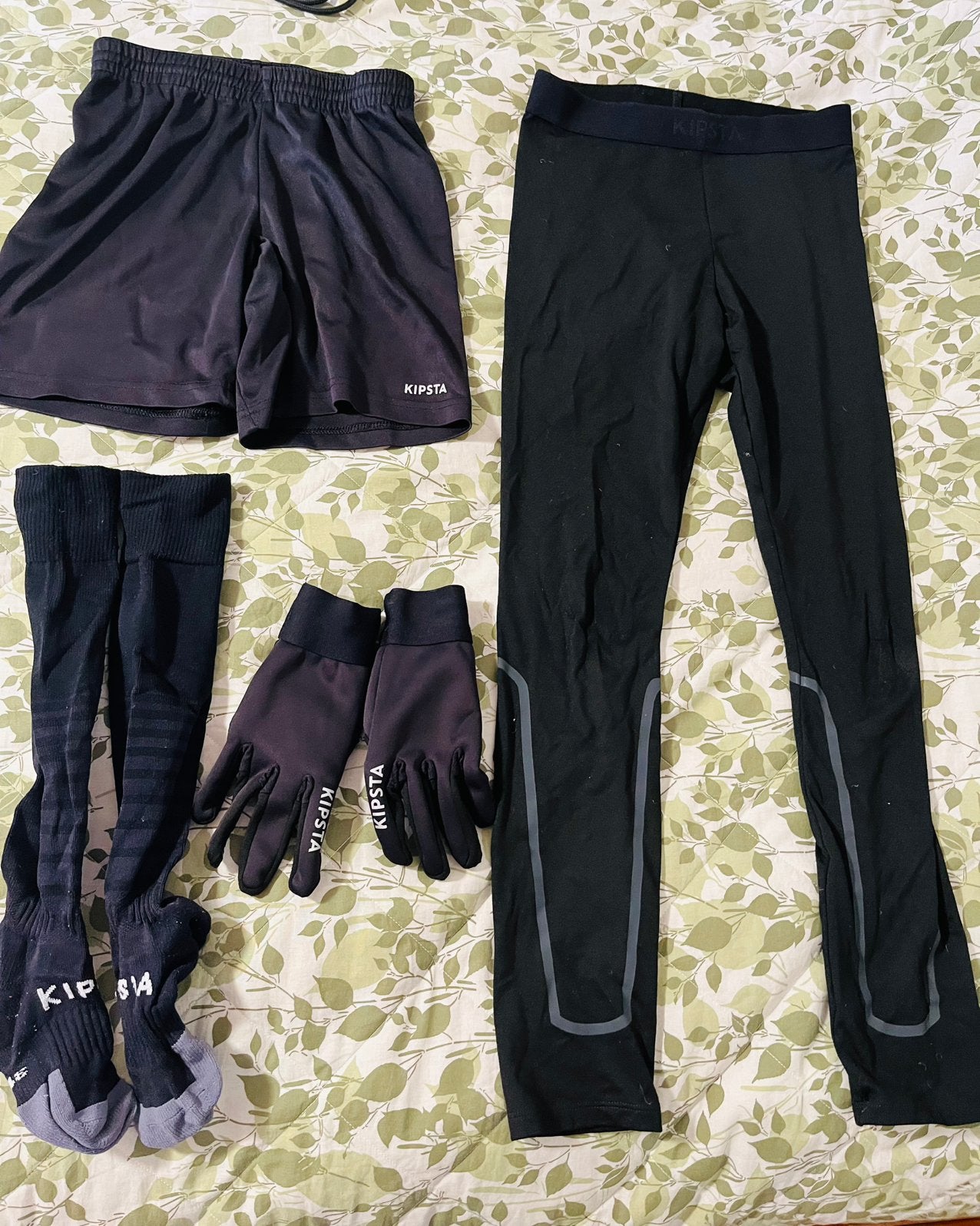 A donner - set garçon 10A foot / randonne, Taille S, Enlèvement, Comme neuf, Pantalon