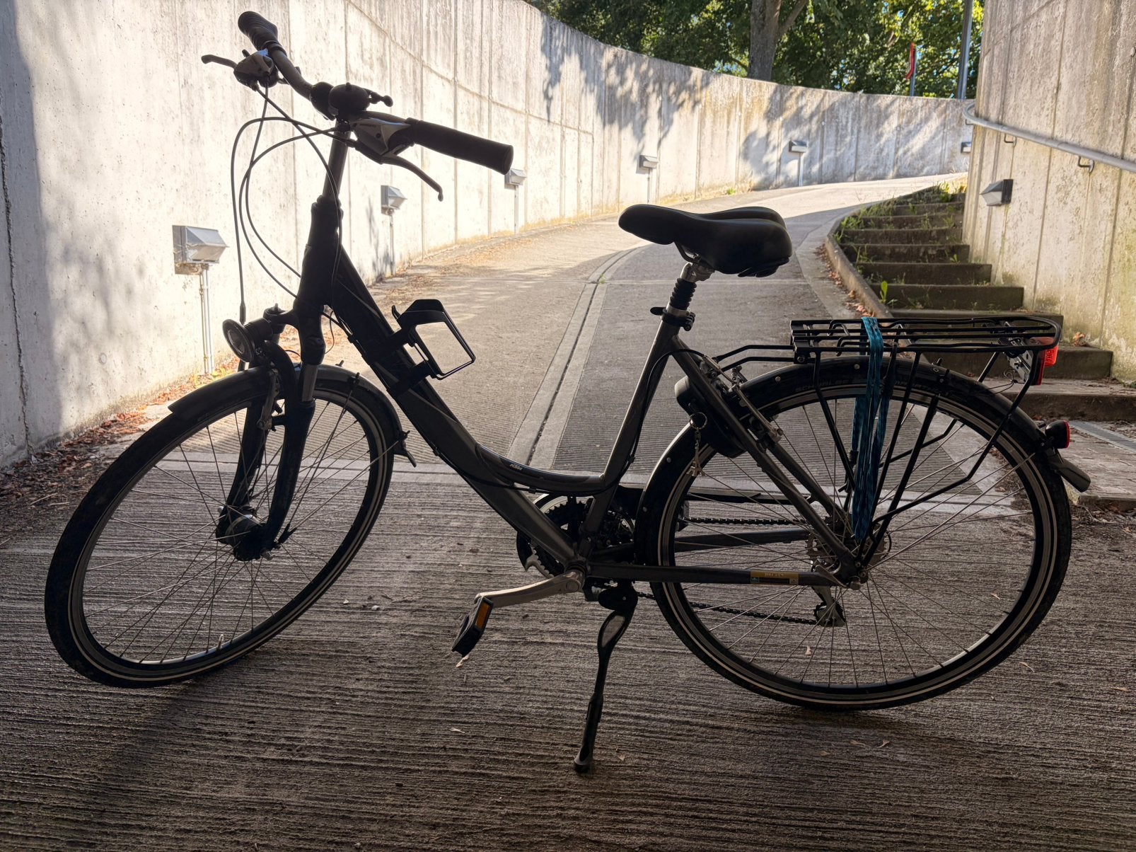 Damesfiets KTM, Fietsen en Brommers, Gebruikt, Versnellingen, Schijfrem, Ophalen
